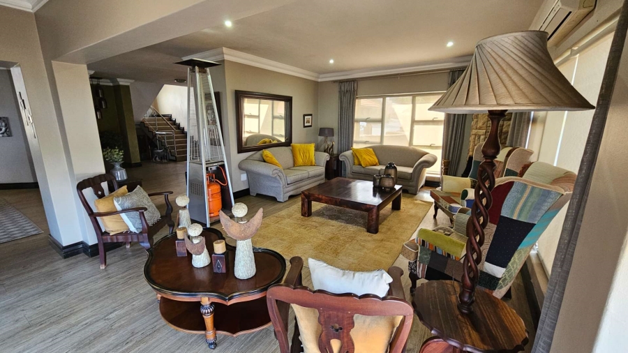 4 Bedroom Property for Sale in Birdwood Estate North West